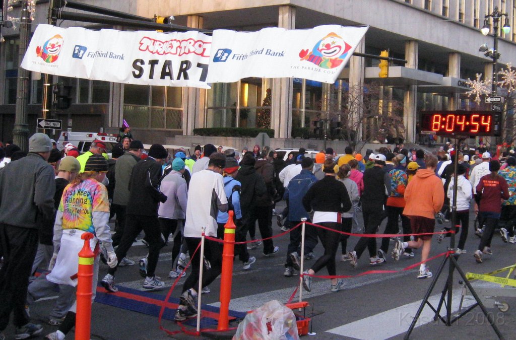 Detroit Turkey Trot 2008 10K 0215.jpg - The Detroit Turkey Trot 10K 2008, the 26th. running. Downtown Detroit Michigan. A balmy 22 degrees that morning. Race time of 58:24 for the 6.23 miles.